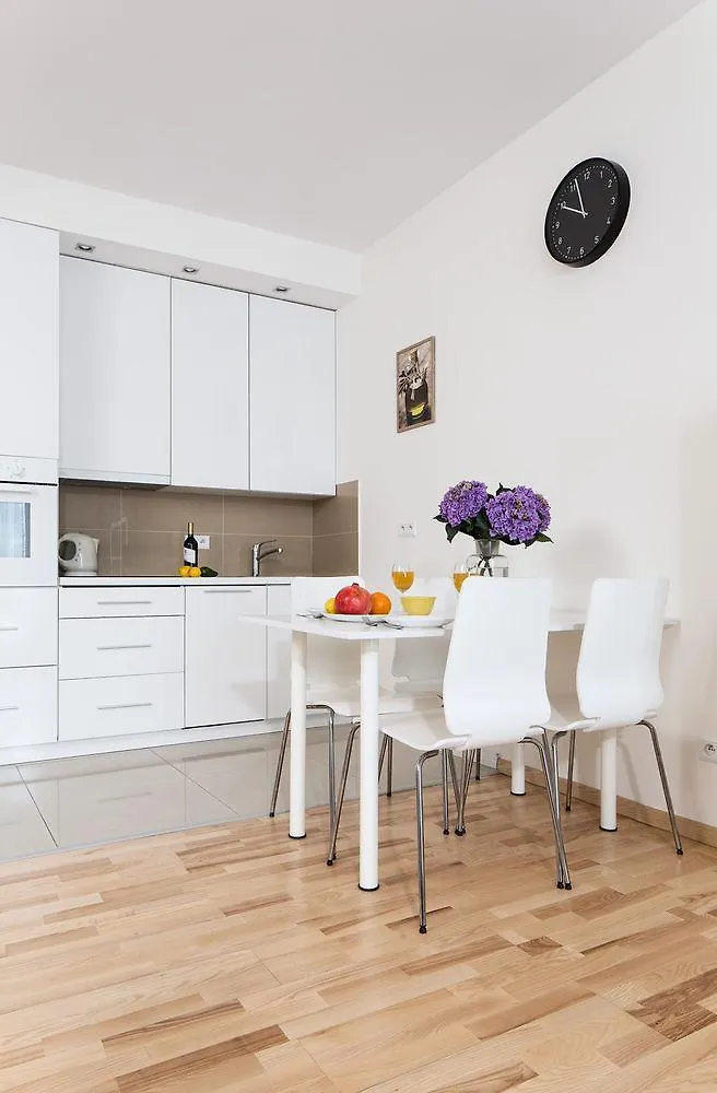 Chopin Apartments - Platinum Towers Warsaw Poland
