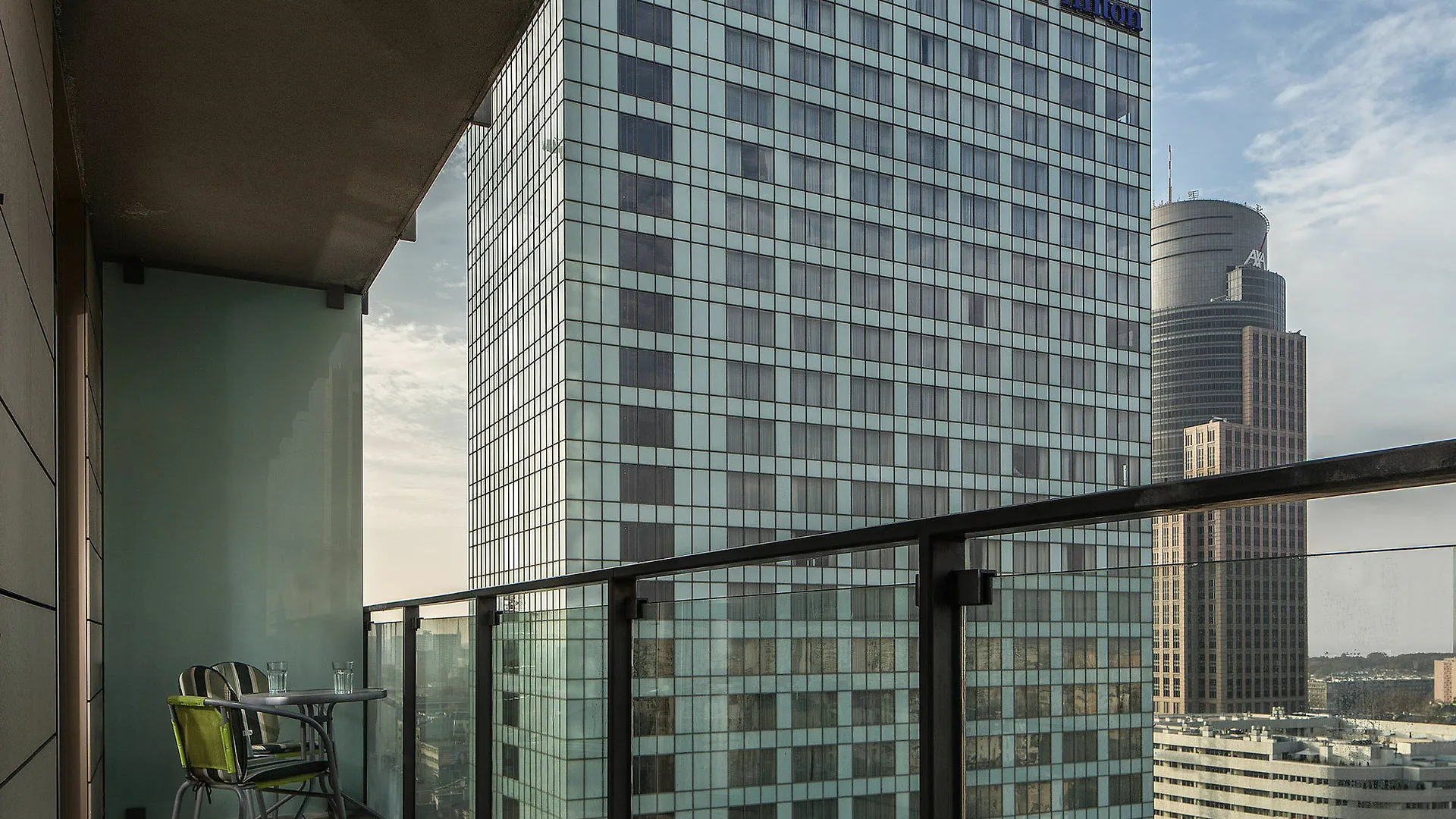 Chopin Apartments - Platinum Towers Warsaw Poland