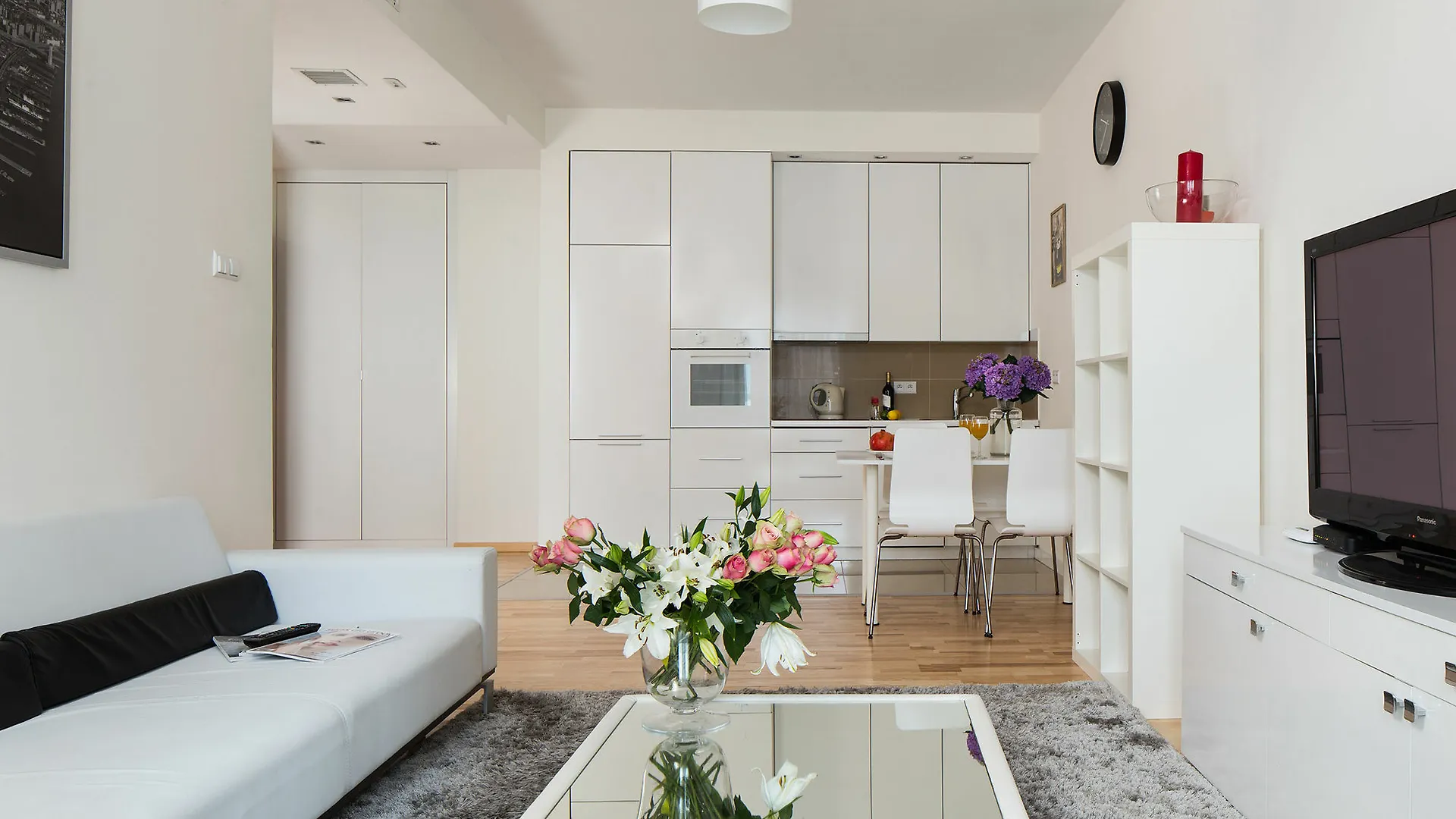 Chopin Apartments - Platinum Towers Warsaw Poland